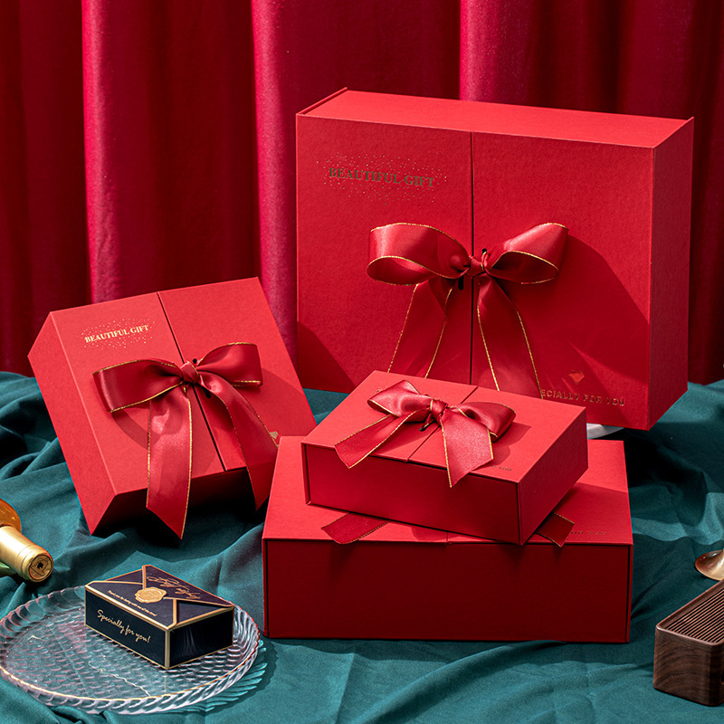 नवीनतम कंपनी ब्लॉग के बारे में कस्टम प्रिंटेड गिफ्ट बॉक्स की कलाः आपके ब्रांड के अनबॉक्सिंग अनुभव को बढ़ाना