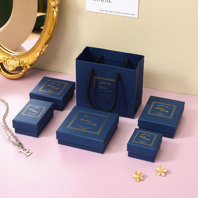 acheter Jeux de luxe en bleu jaune Collier Boucle d'oreille Bague cadeau Emballage avec des accents dorés fabrication en ligne