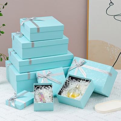 ราคาดี กล่องของขวัญบานสีฟ้า สีเบา ผ้าพันคอ กล่องของขวัญของขวัญวันวาเลนไทน์ ออนไลน์