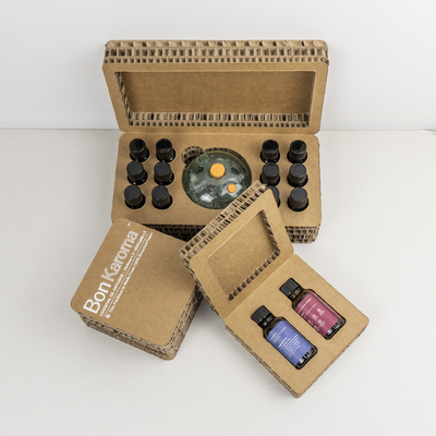 Harga yang bagus Custom Honeycomb Cardboard Cosmetic Packaging Box dengan Logo Printing on line