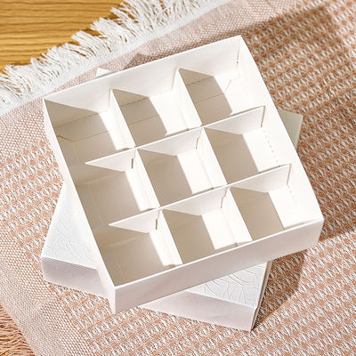 comprare Scatola regalo di cioccolato vassoio interno Stampaggio a caldo Opzioni di logo UV per fragole personalizzato fabbricazione online