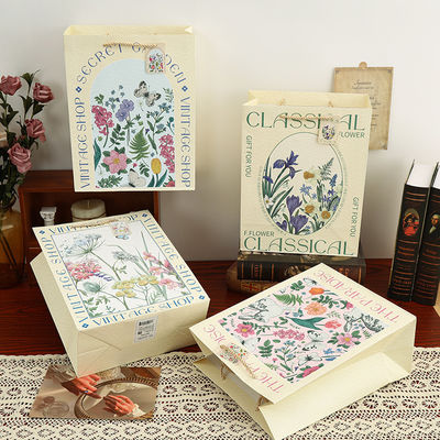 comprar Retro Light Luxury Gift Bag Holiday Gift Packaging Paper Bag Exquisite Souvenir Retorno de presente Bolsa de mão Fabricação em linha