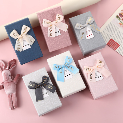 Buon prezzo Customized Gift Box For Lipstick And Perfume Exquisite Hairpin And Hair Accessory Gift Box in linea