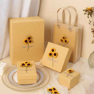 Guter Preis Sonnenblumen-Geschenk-Box Kraftpapier-Geschenk-Box mit Ober- und Unterdeckung Geschenkverpackung-Box Große Geschenk-Box Online