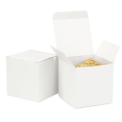 ভালো দাম Premium Gift Box Set Small Flip Top White Cardstock Luxury Candy Boxes Gold Foil Accent Party Favors Event Souvenirs অনলাইন