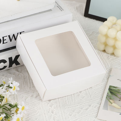 Хорошая цена White Cardboard Folding Packaging Box With Window Square Universal Color Printed Packaging Box онлайн