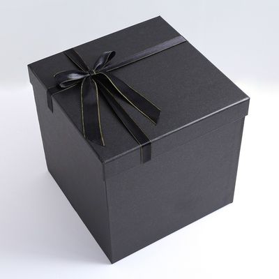 주문 Square Cardboard Gift Box With Top And Bottom Lid Gift Box For Clothing And Gift Packaging 온라인 제조