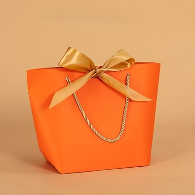 Guter Preis Premium Fashion Shopping Bag Luxury Ribbon Accented Gift Packaging Twisted Rope Handles Online