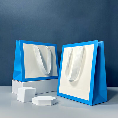 Αγορά Απλά Τσάντες Δώρων για Ρούχα με Προσαρμοσμένο Λογότυπο από Χαρτί Kraft, Χρωματιστά Τσάντες Δώρων διαδικτυακή κατασκευή