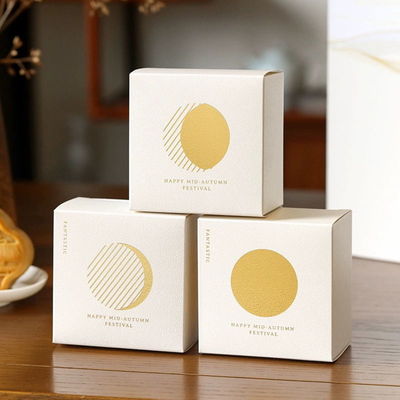 Envases cosméticos de lujo reciclables Caja de envío con logotipo personalizado Caja de perfume Caja de correo corrugada