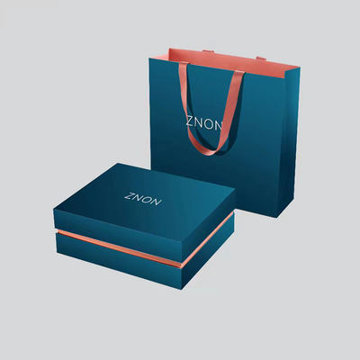 Customized Luxury Magnetic Gift Box Packaging Folding Customized Logo Hard Cardboard Clothing Gift Packaging Box