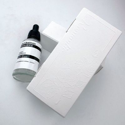 قیمت خوب برچسب سفارشی جعبه بسته بندی کاغذی آرایشی برای روغن های ضروری شمع عطر و محصولات مراقبت از پوست چاپ گرم چاپ نقره آنلاین
