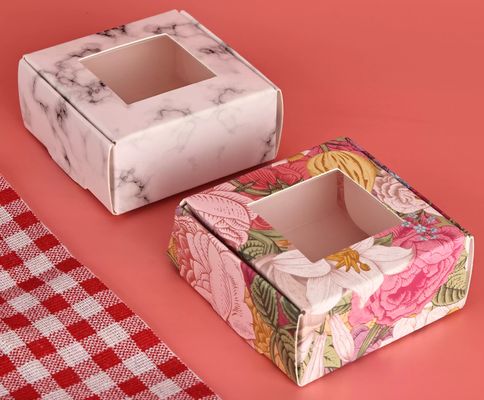 Guter Preis Umweltschonende Verpackung Papierbox Farbdruck Badprodukte Hut Verpackungskiste mit Fenster Online