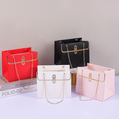 Ensemble de sacs cadeaux avec chaîne dorée, 4 couleurs élégantes pour un branding de luxe et occasions spéciales