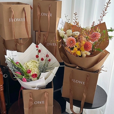 Guter Preis Umweltfreundliche Kraftpapier-Handtaschen für Blumensträuße, Obst und Gebäck Online