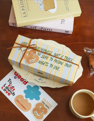 Good price Custom Printed Sea Salt Cheese Pastry Box with Blue Gold Stripes online