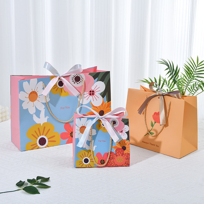 Harga yang bagus Tas Hadiah Cetak Pola Kustom Tas Hadiah Ulang Tahun Tas Tangan Kemasan Sederhana Tas Kertas Tas Hadiah Souvenir on line