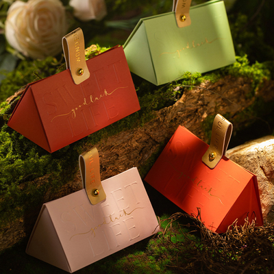 Good price Luxury House Shaped Wedding Favor Box with Leather Handle online