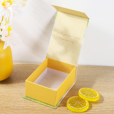 Bon prix Boîte cadeau personnalisée à rabat magnétique pour parfum en papier kraft en ligne