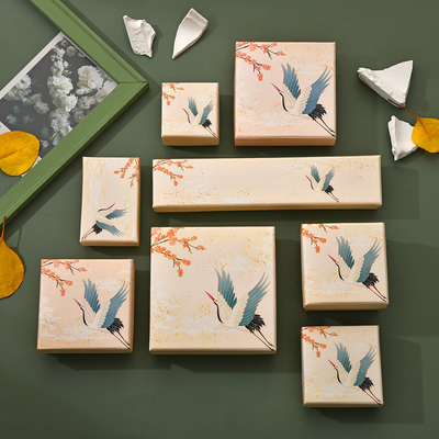 Bon prix Custom Chinese Style Jewelry Gift Box Cardboard Packaging en ligne