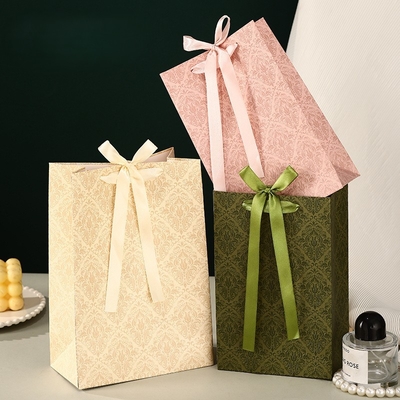 Luxury 3D Embossed Gift Bags Vintage Damask Paper Handbags With Satin Ribbons
