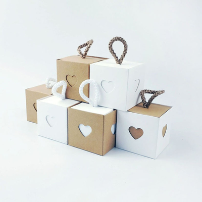 Good price Love Kraft Paper Candy Box With Lanyard White Kraft Square Candy Packaging Box online