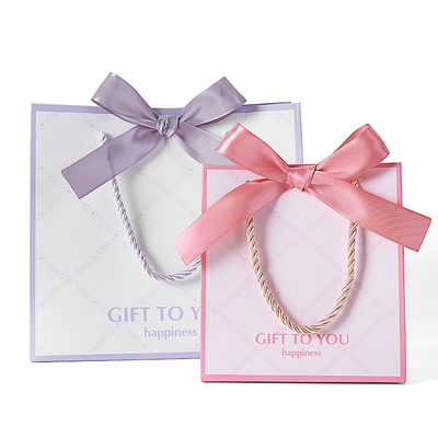 Goede prijs Aanpasbare geschenktassen Cosmetica presenteert kleding Kraft papier online