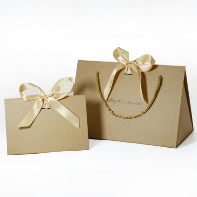 Giá tốt. Premium Triangle Gift Box Set Foldable Packaging Satin Ribbon Closure Custom Logo Ready Cosmetic Jewelry Presentation trực tuyến