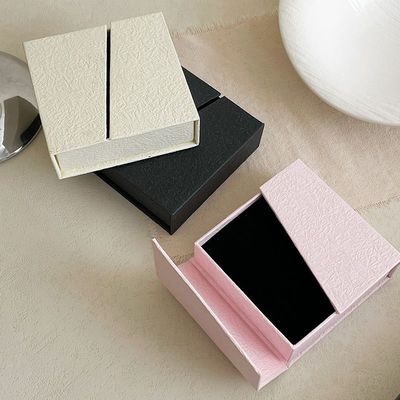 Harga yang bagus Custom Jewelry Box Gift BoxFor Storing Necklaces Bracelets Rings Earrings And Hand Strung Jewelry on line