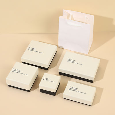 Giá tốt. Bao bì đồ trang sức Bức thư đơn giản Lưu trữ Băng tai Đeo cổ Hộp quà Bọc hộp quà trực tuyến