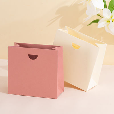 Harga yang bagus Tas Kertas Sederhana Tas Tangan Tas Kemasan Hadiah Tas Perhiasan Hadiah Hard Bottom Tote Tas Kertas on line
