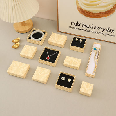 Buen precio Vintage Damasco Joyería Box Set Premium Embalaje regalo Cielo Tierra Capa Diseño Forro de terciopelo en línea