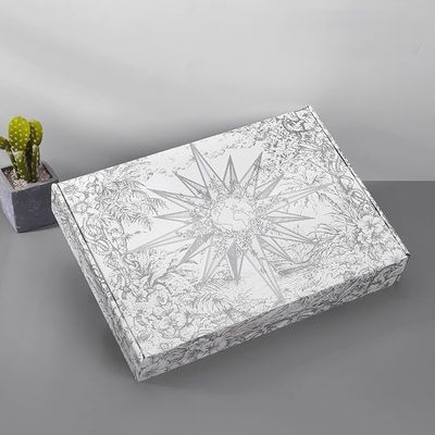 Bom preço Caixa de envio de vestuário com estampagem em folha de luxo Embalagem de envio de t-shirts premium Caixa de avião com decoração em folha de ouro on-line