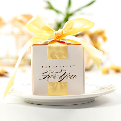 良い値段 European Vintage Wedding Favor Box Gold Foil Gift Boxes Satin Ribbon Collection Candy Packaging オンライン